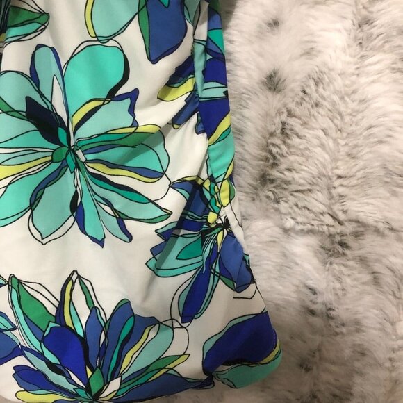 Tankini Size 6D Croft & Barrow Bathing Suit Swim Swimming White/Blue Floral - Picture 3 of 12